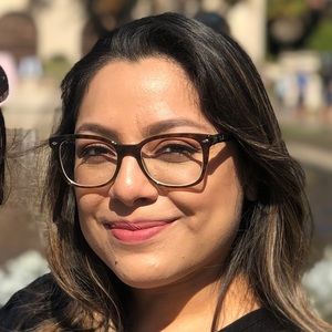 Meet your Posher, Nicole